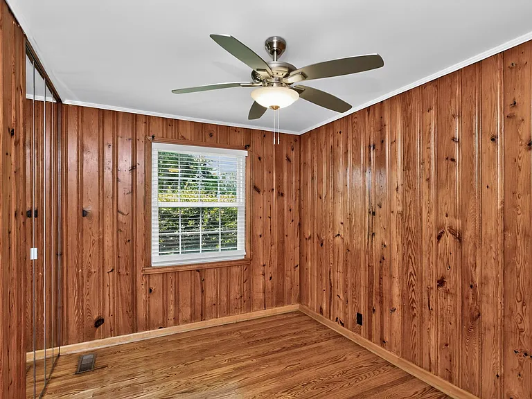 409 Woodberry Dr — Photo 21