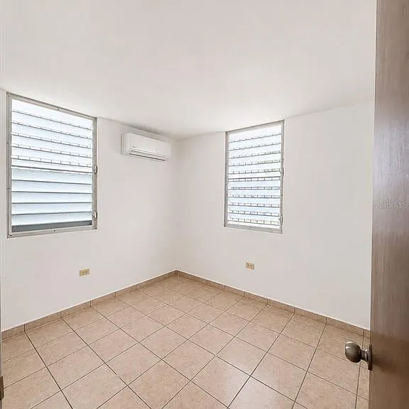 H150 Calle Juguilla Urb Hacienda Guamani — Photo 16
