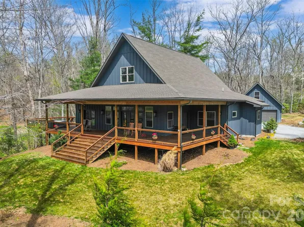 628 Brush Creek Rd, Fairview, NC 28730