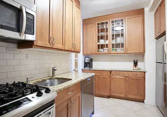 Sold by Compass | media 5