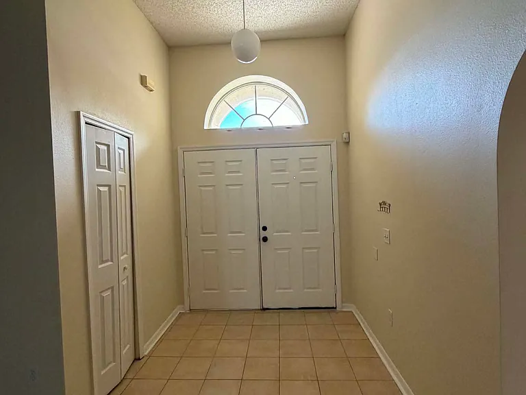 11283 Wyndham Hollow Ln — Photo 8