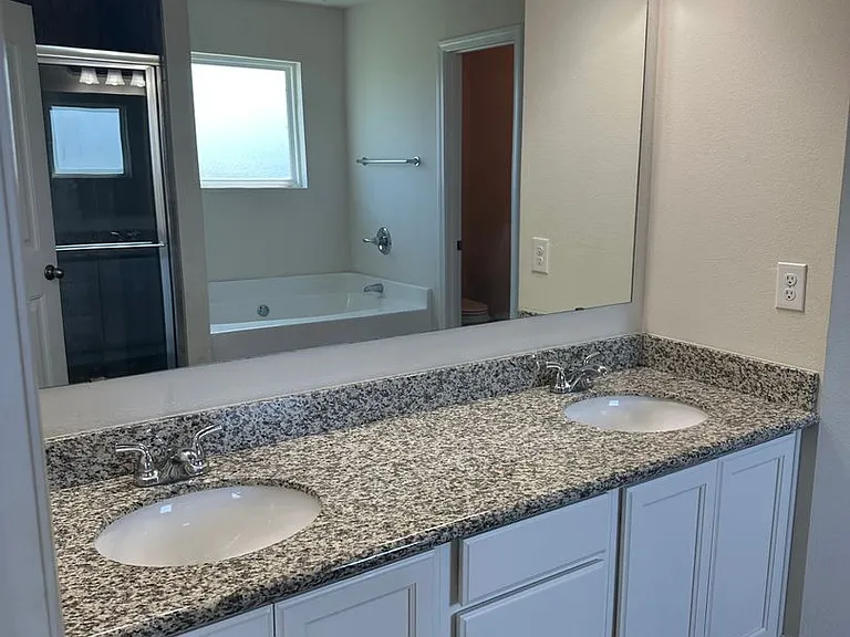 6367 Arbor Ln — Photo 7