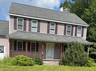 38 Stonehedge Rd, Franklin, MA 02038