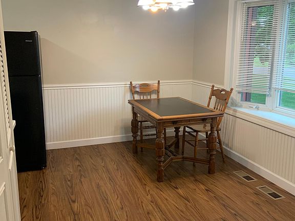 Kitchen table (optional) - it has leaves which pull our from both ends and seats 6 comfortable