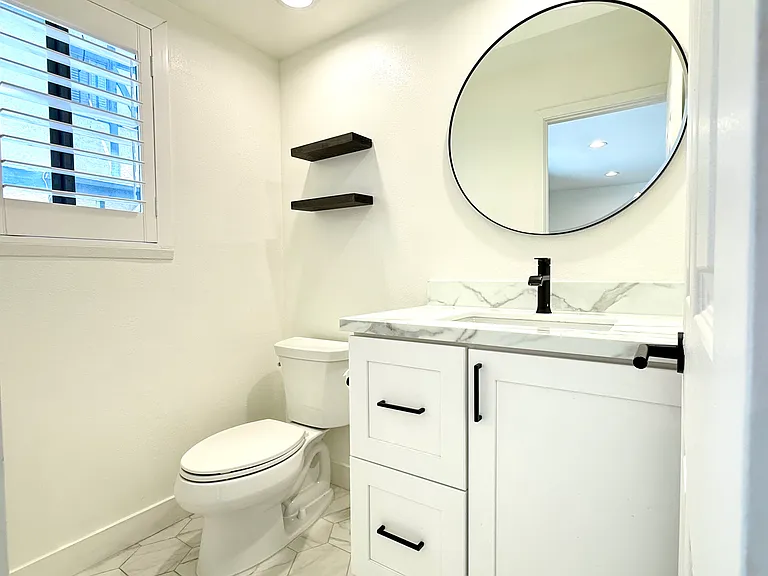 Half bath 1st level