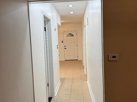 5th image of 4523 N Keokuk Ave #1