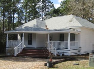 255 Pine St, Freeport, FL 32439