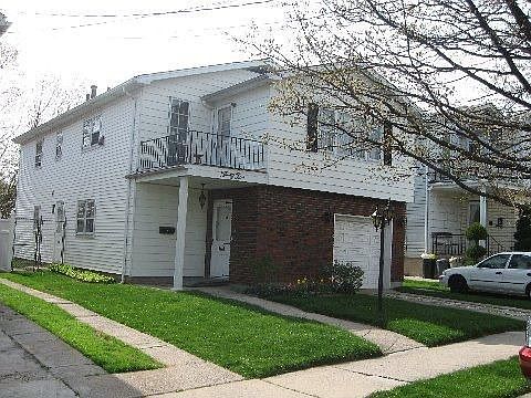 1st image of 32 Fern Ave