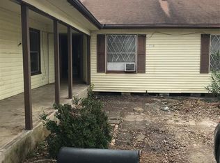 911 Beverly Ave, Pasadena, TX 77506
