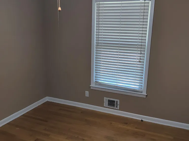 2505 Ashworth Lake Rd — Photo 8