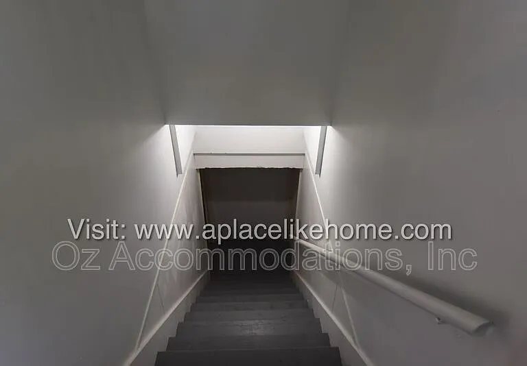 3607 W 47th St — Photo 11