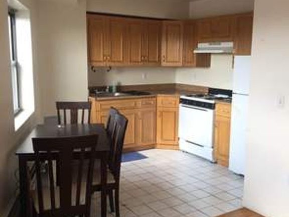 4th image of 2818 31st St