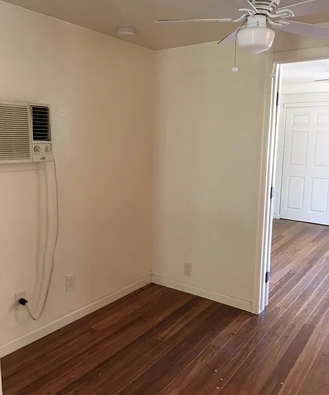 430 S Montezuma St — Photo 5