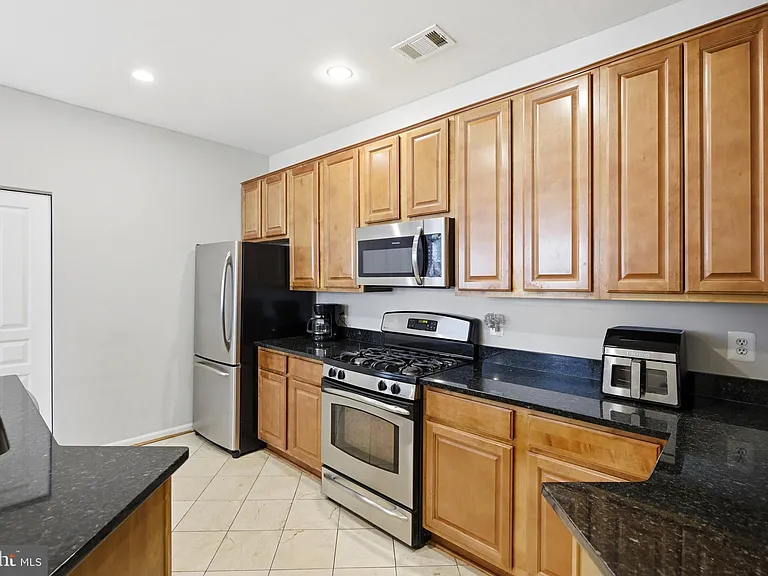 12000 Market St #148 — Photo 9