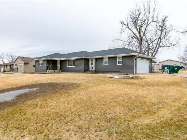 311 N Pine St, Zearing, IA 50278