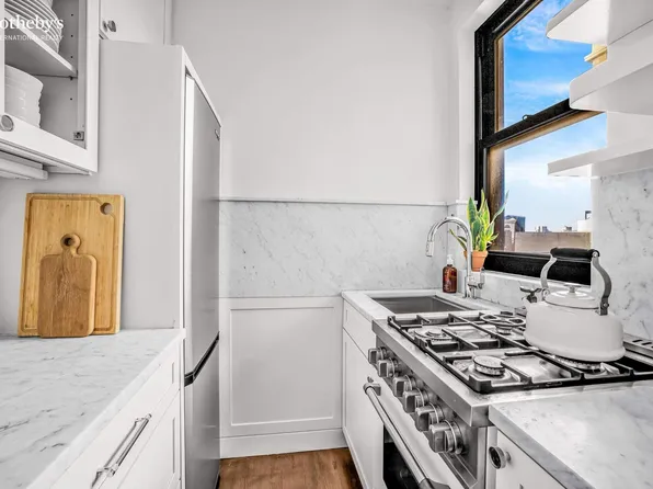 107 West 86th Street image 5 of 9