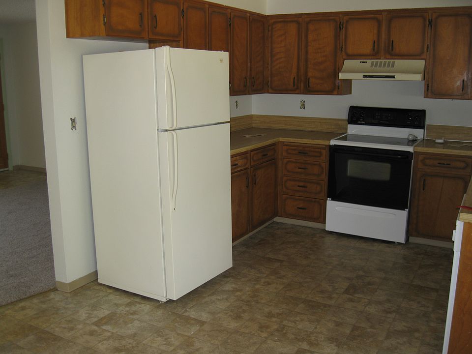 2nd image of 7817 Hale Way