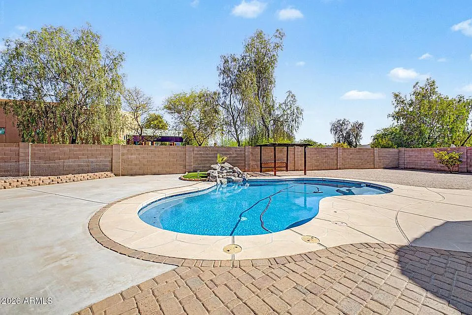 3 bed, 1523 sqft, $2,650 — Photo 2