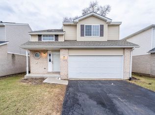 2829 W 140th St, Blue Island, IL 60406