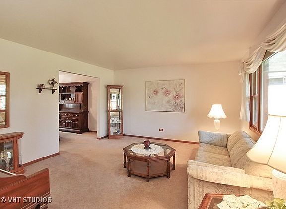 3rd image of 179 Mainsail Dr