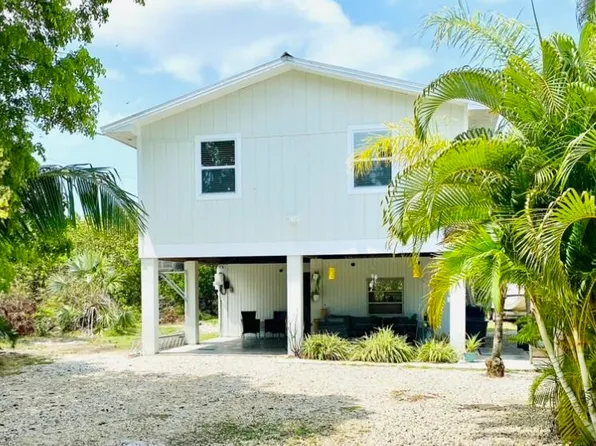 30247 Palm Dr, Big Pine Key, FL 33043