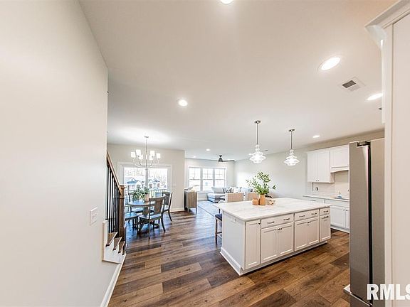 5th image of 794 Eagle Rest Dr