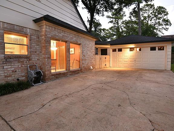 3rd image of 14610 Sunny Grove Dr
