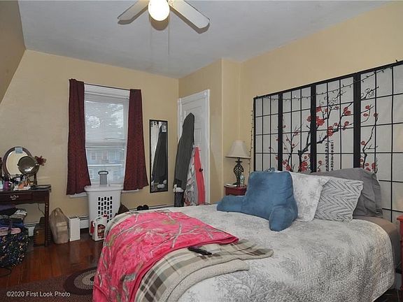 2nd image of 305-307 Hunt St