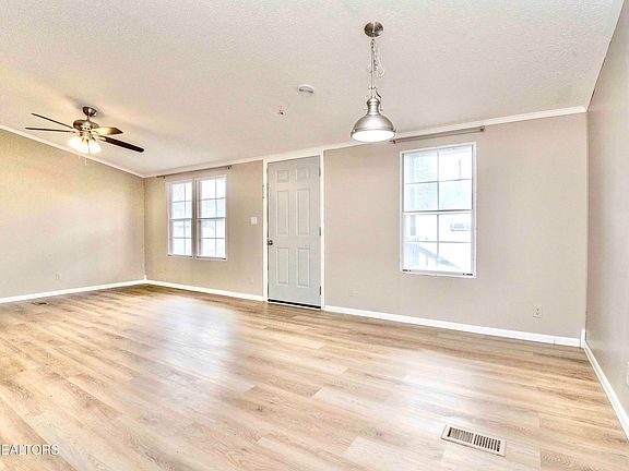 3rd image of 7645 Hunters Ridge Way