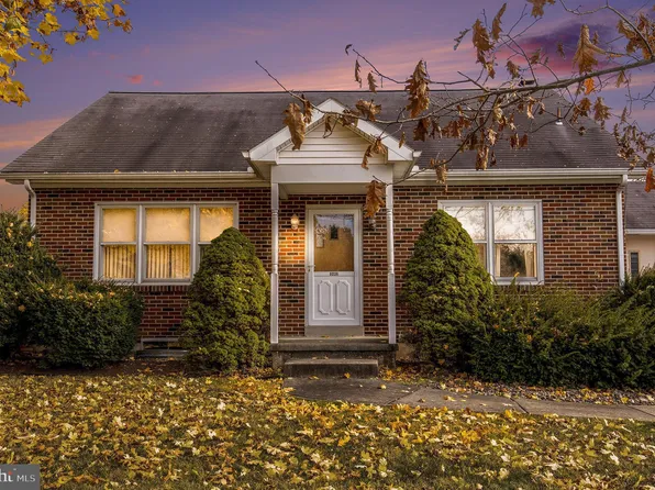 9236 Claussville Rd, Fogelsville, PA 18051