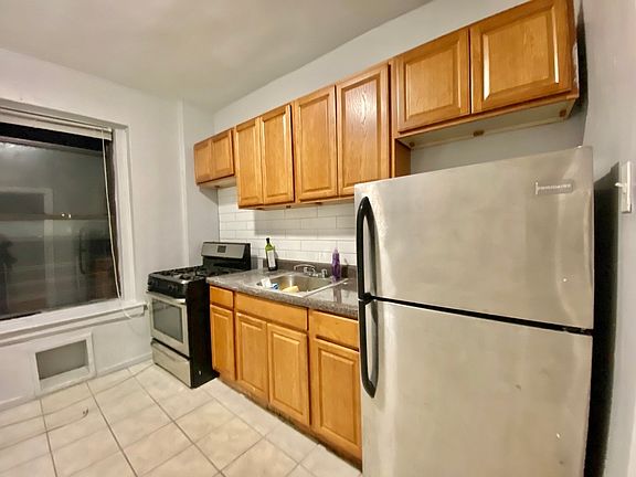 2nd image of 210 W 262nd St APT 6M