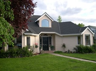 3080 Sycamore Way, Medford, OR 97504