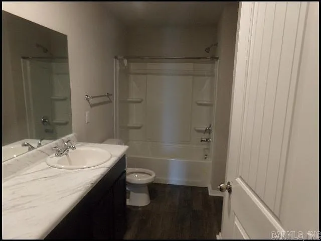 124 Im Dr — Photo 10