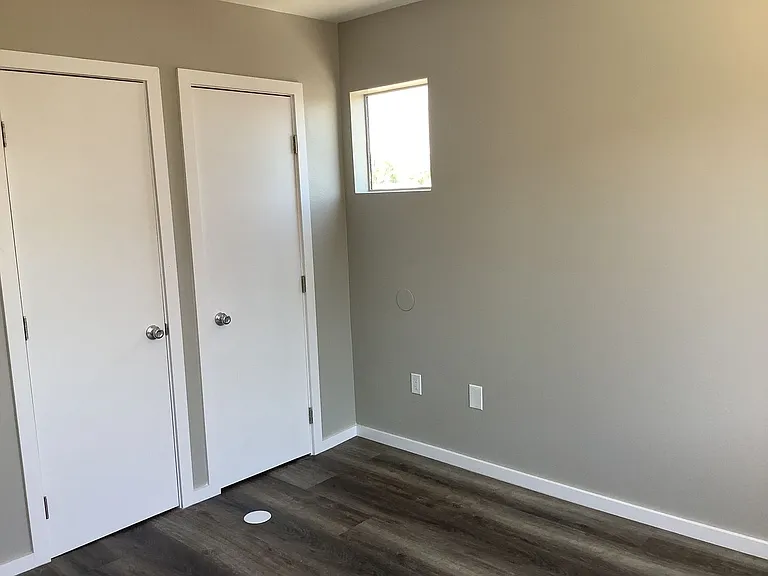 4576 Florence Ave — Photo 26