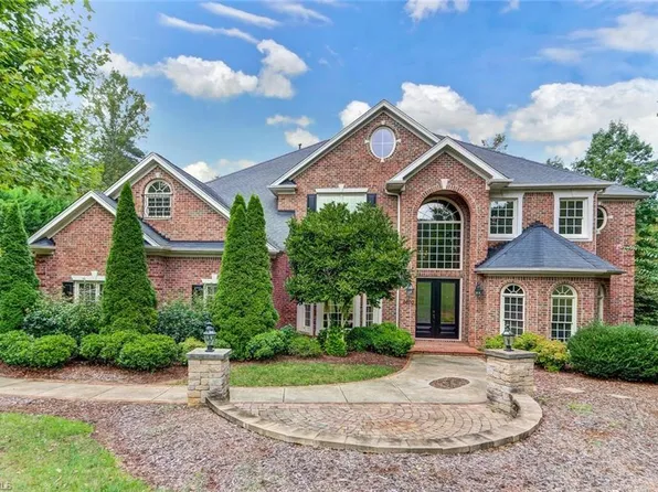 6800 Palomino Ridge Ct, Summerfield, NC 27358