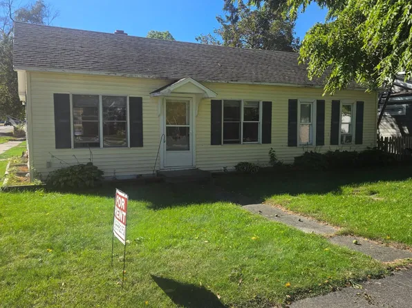 801 Randolph St, Traverse City, MI 49684
