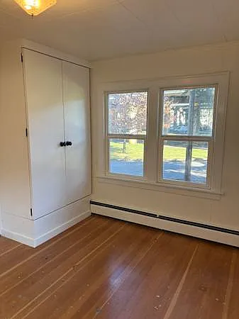 closet in large bedroom