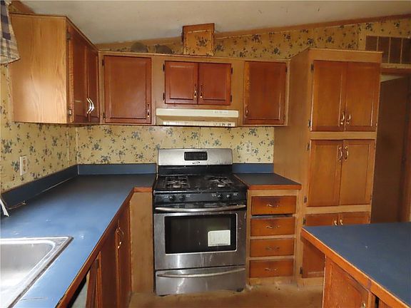 5th image of 13381 Craine Rd