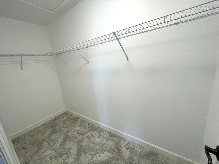 2600 Revolution St #105 — Photo 18