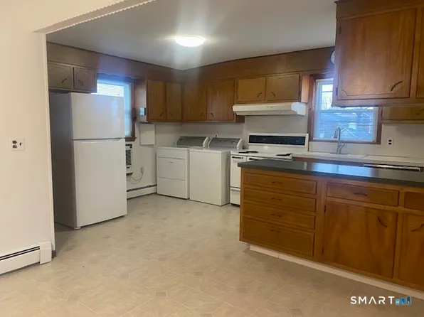36 Charles St Floor 2, Stamford, CT 06902
