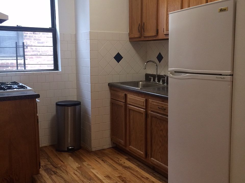 1st image of 2595 45th St #2