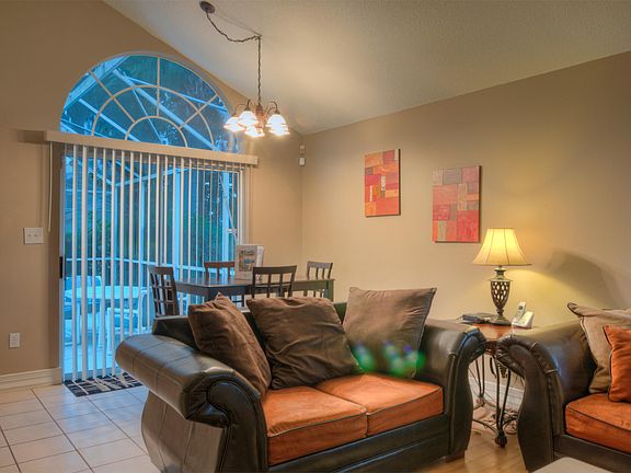 5th image of 2520 Davenport Cir
