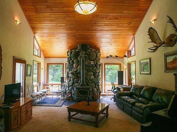 2nd image of 1001 Malaney Dr