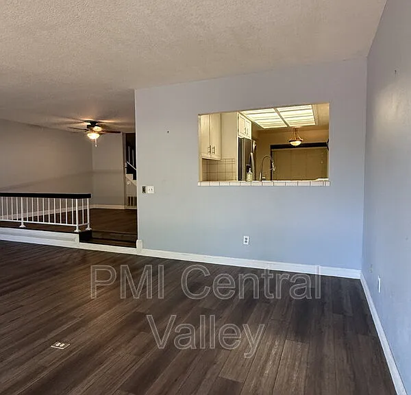 1725 Edgebrook Dr #C — Photo 7