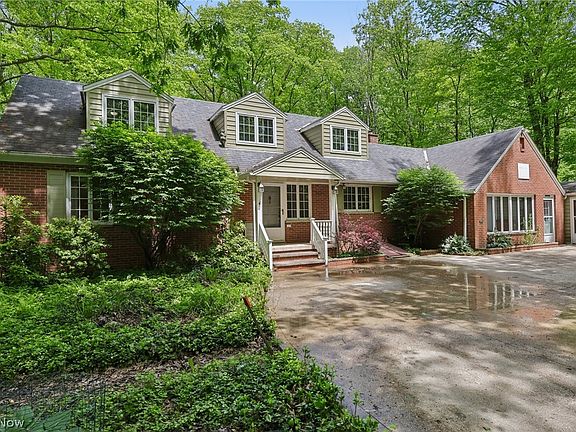 2nd image of 45 Sterncrest Dr