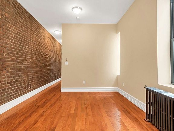 2nd image of 55 W 105th St APT 8A
