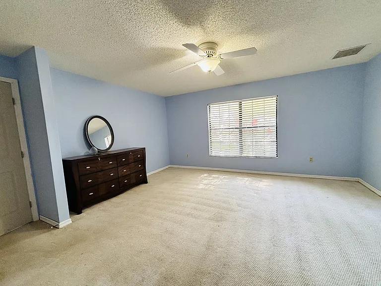 1137 Indiana Ave — Photo 8
