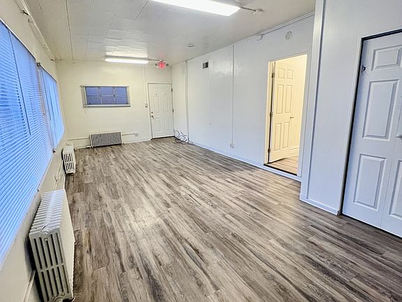 3rd image of 54 High St #1
