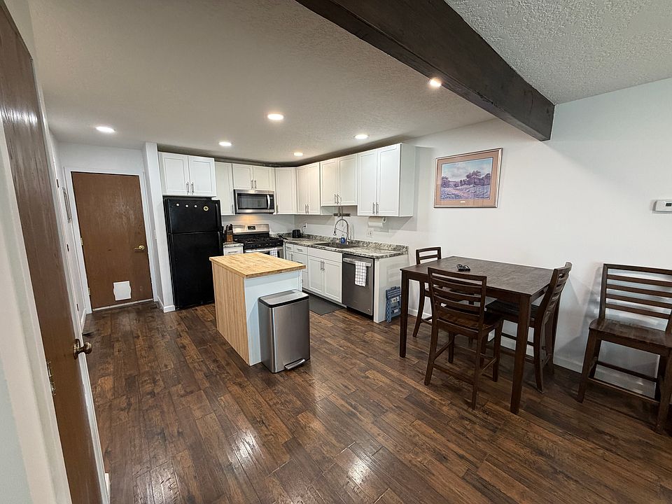 1st image of 5422 Windflower Cir APT B