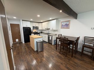 5422 Windflower Cir APT B, Anchorage, AK 99507
